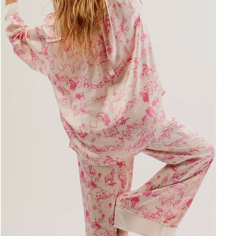 RESTOCKED💕💕! Boho Wild West sweetheart Women's Pink Print Pajama - Picture 1 of 14